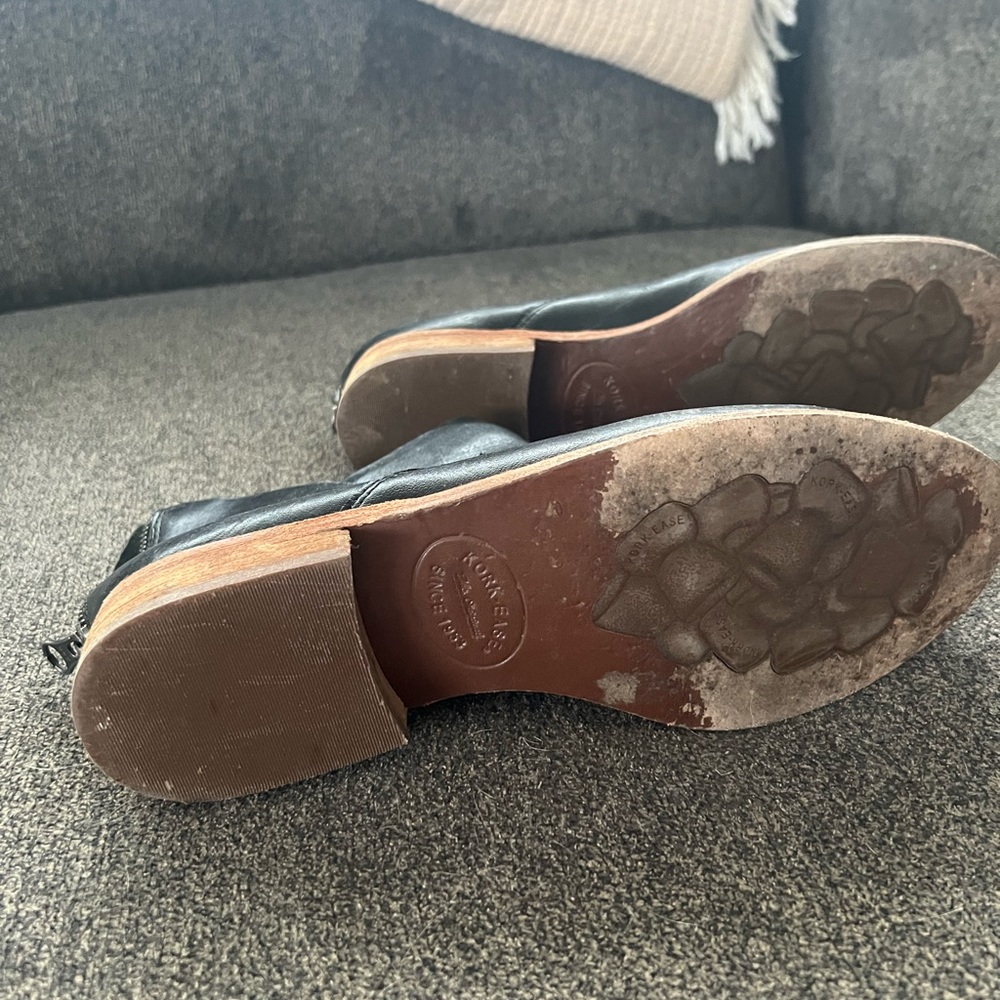 Kork ease booties